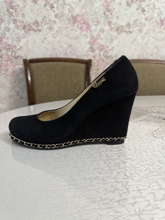 Туфли на танкетке. Новые!