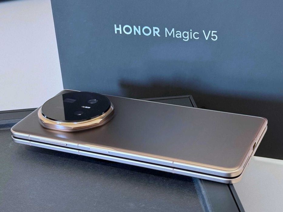 Бартер! Honor Magic V5 512/16GB Dawn Gold (Златист) 5 Цикъла.