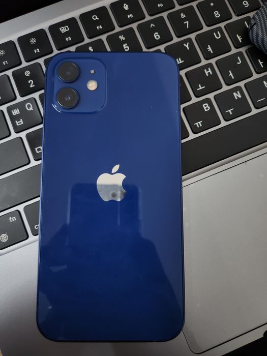 Iphone 12  region j/a