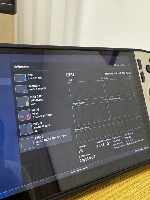 MSI Claw 8 AI+ гейминг конзола