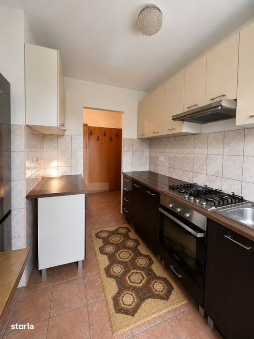 Apartament 3 camere, 65 mp, zona Gheorghe Lazar