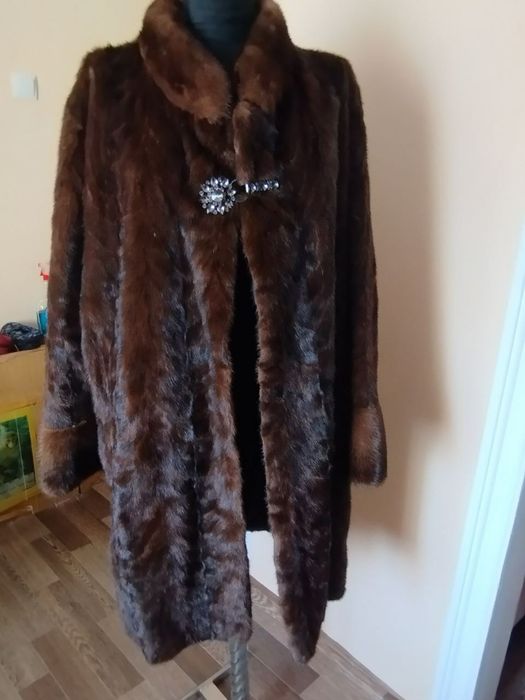 Норковая шуба новая размер 48/54 в наличии есть