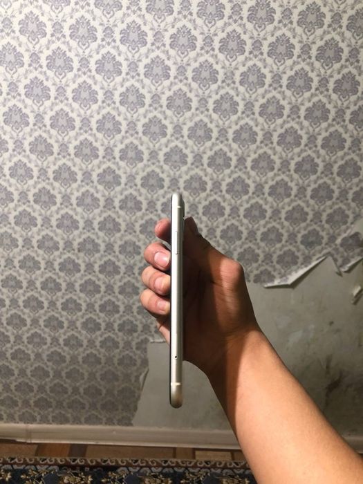 продается или обмен айфон 11