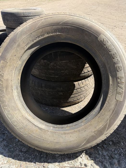 Продам б/у резину 285/60 18