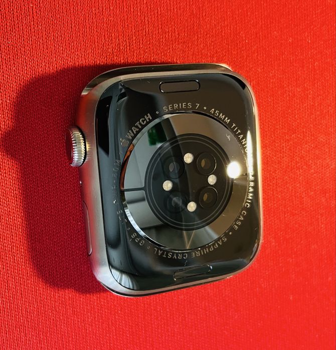 Apple Watch 7 (Titanium) 45mm