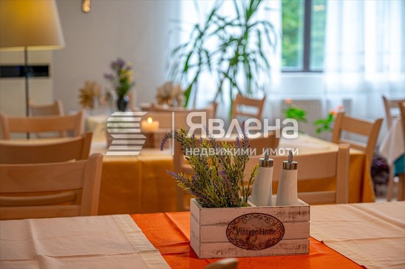 Продава се Магазин в Априлци - 2500 кв.м за 700 €/кв.м - Снимка #8