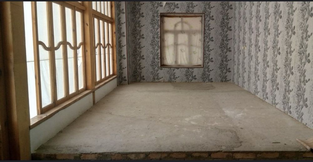 6 sõtix yir maydoniga qurilgan uy sotiladi