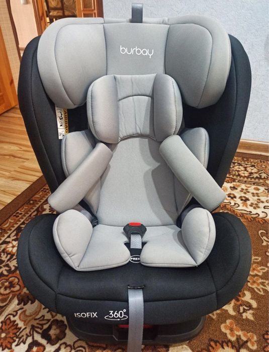 Автокресло iSofix Burbay в отличном состоянии.
