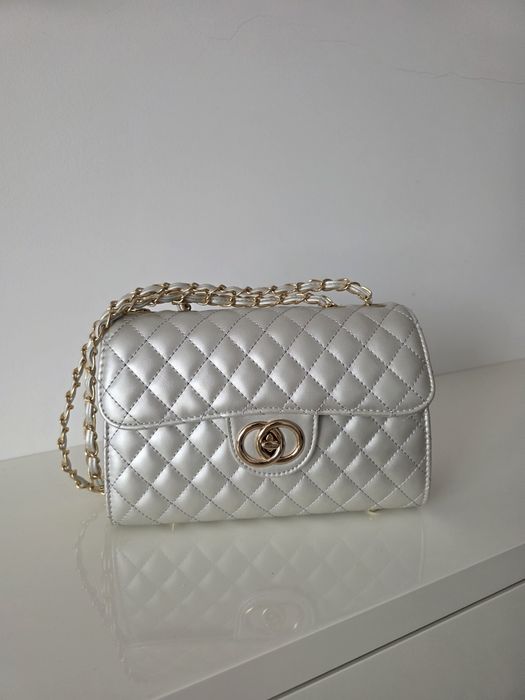 Geanta argintie piele artificiala