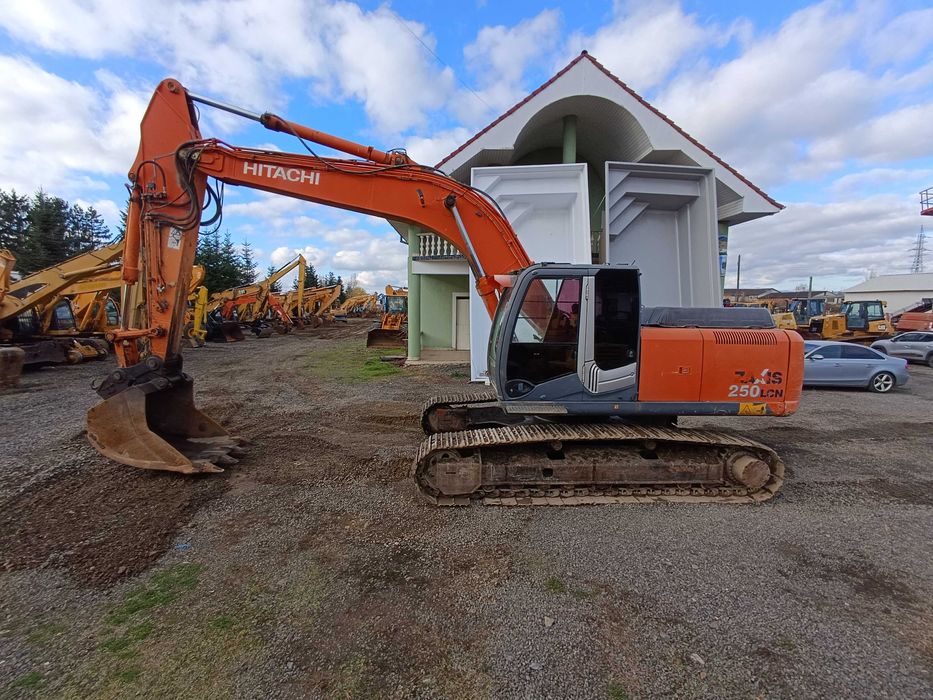 Excavator pe senile Hitachi ZX250LCN-3, 25 tone, 2010