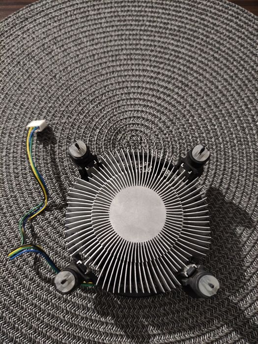 Вентилатор за процесор Intel