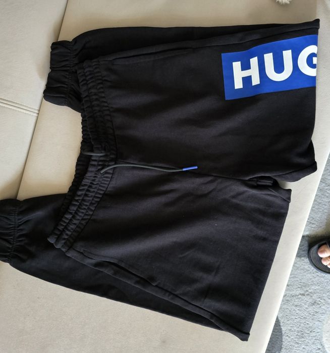 Pantaloni hugo originali