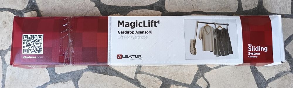 Лифт за гардероб