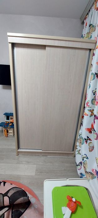 Шкаф детский вместительный