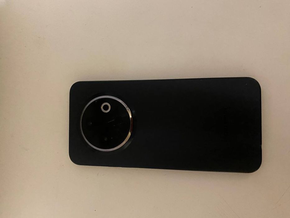 Продаю Tecno Spark 30c.