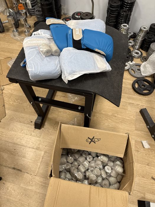 Manusi box speciale pt. Sac de box+ Bandaje pret 100 lei