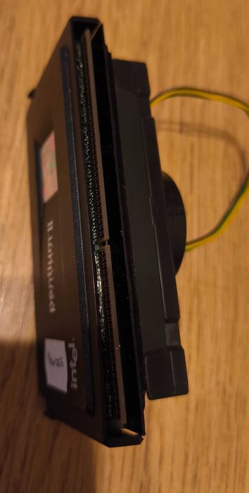 Vând procesor Intel Pentium 2 , 350Mhz