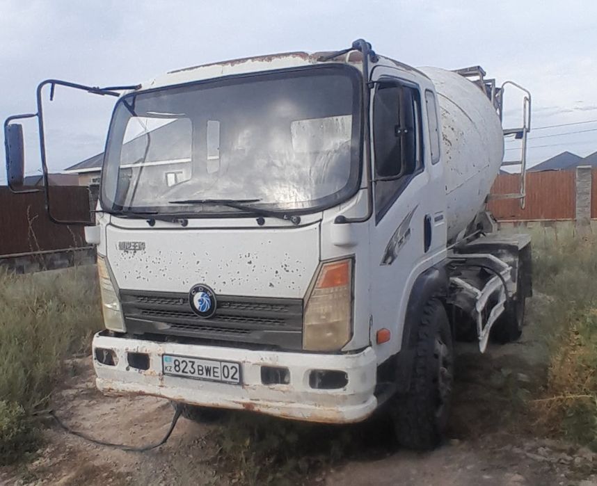 Продам автобетоносмеситель 3-кубовый