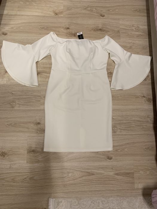 Бяла дамска рокля Dorothy Perkins