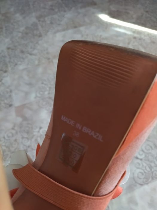 Продам туфли из натуральной замши.