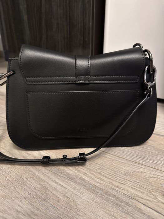 Чанта Furla Flow размер М