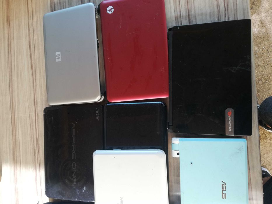 Разчистване  лот от лаптопи за части