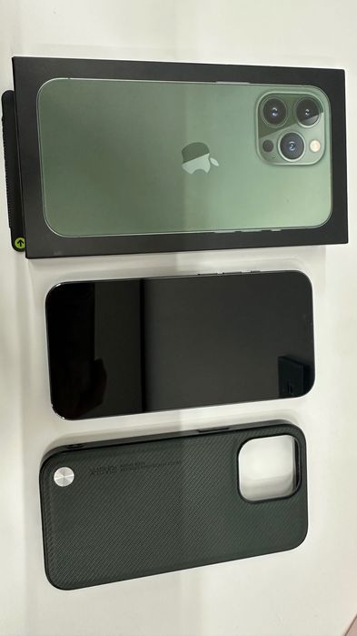 iPhone 13 Pro зеленый