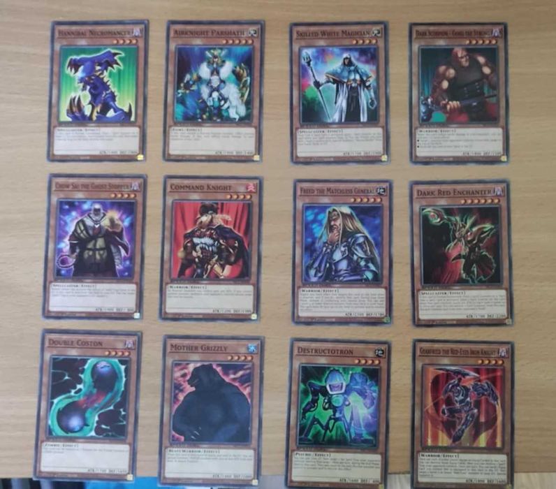 Продавам оригинални Ю Ги О карти част 1