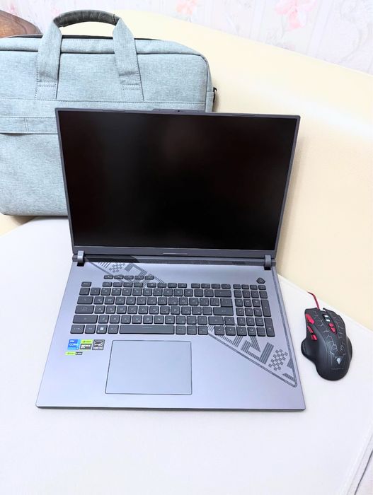 Asus rog strix g18