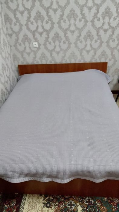 Кровать.  С матрасом.