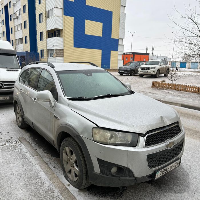 Машина шевролет каптива