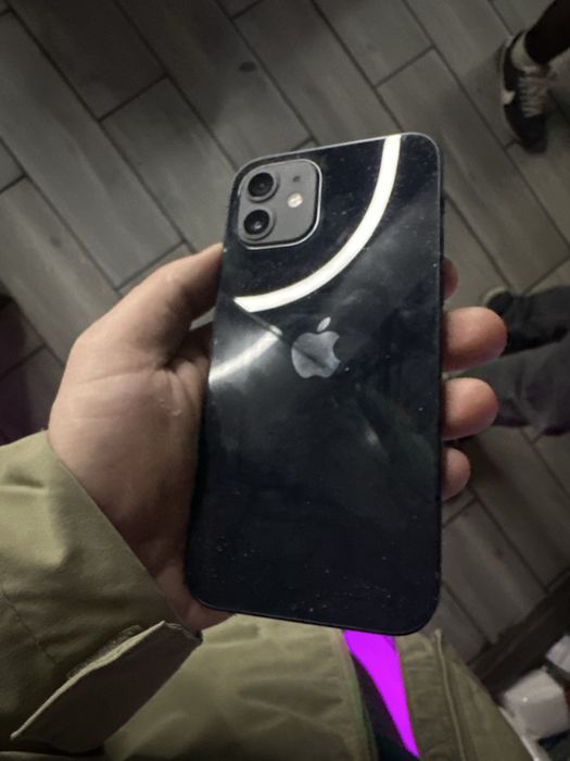 12 iphone 64 gb black
