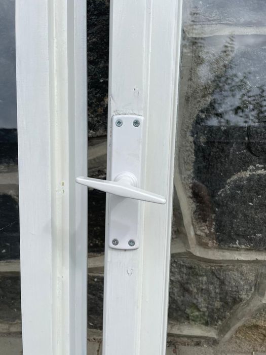 Geamuri rama lemn stare foarte buna