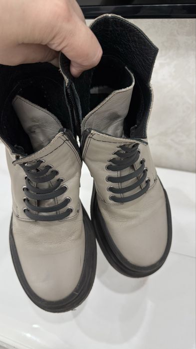 Подростковые кожаные ботинки 37 размер