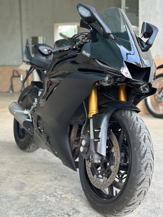 YAMAHA yzf r6  оригинал