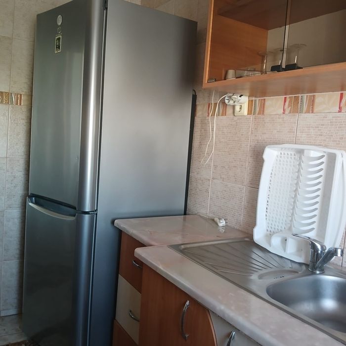 Închiriez apartament