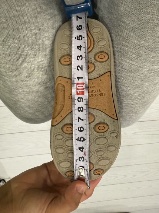 Продам детские ботинки stride rite