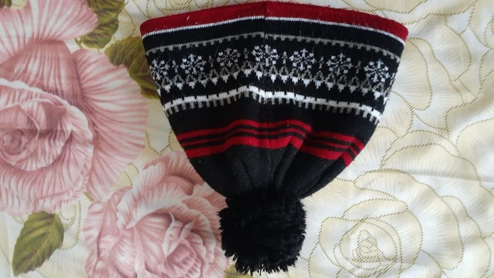 Шапка с бумбоном детские