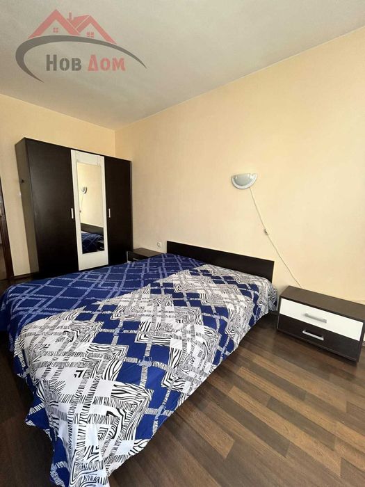 Просторен тристаен в кв. Акация