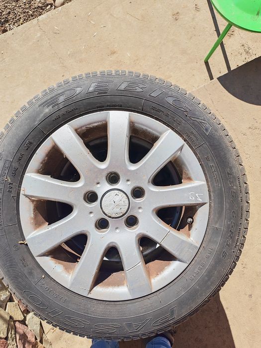 Vând set jante auto aliaj r15 originale