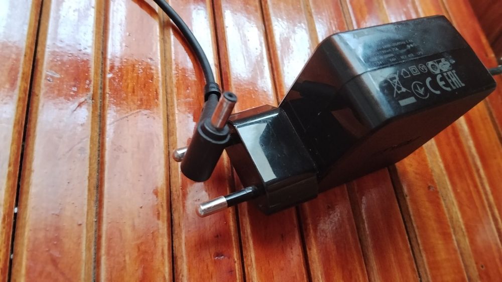 ASUS Incarcator 19V-1.75A Fuctional mufa subțire