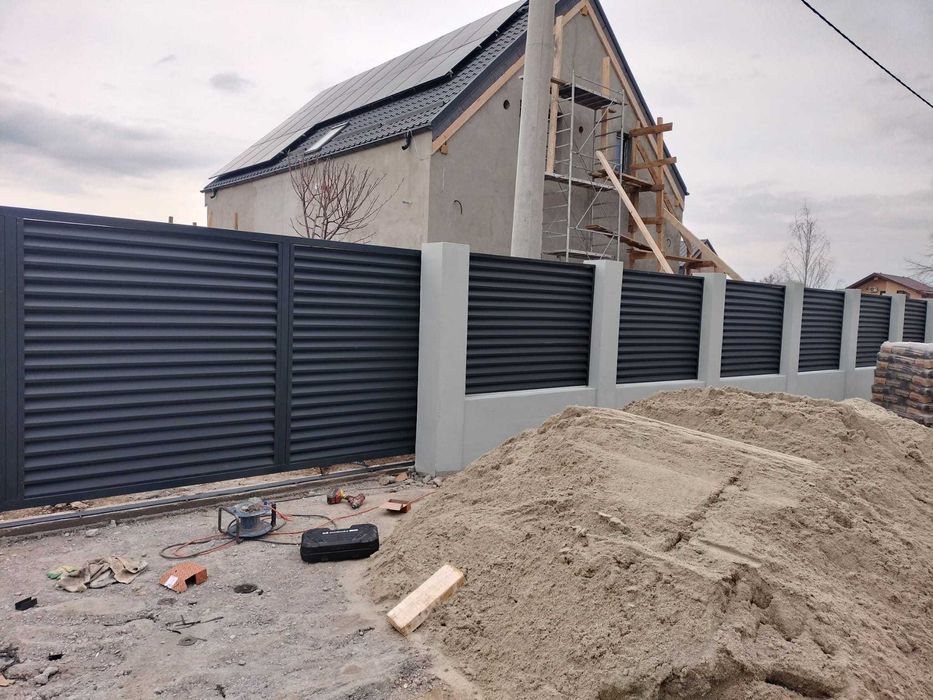 Construim garduri si porti din panouri stil jaluzele, sipca metalica, tabla cutata, BCA