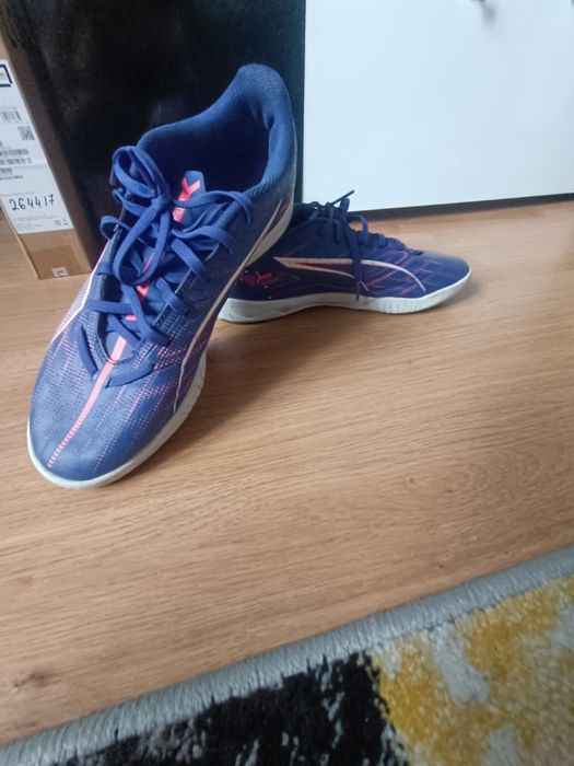 Ghete Fotbal / Adidași Sală Puma Ultra – Mărimea 42