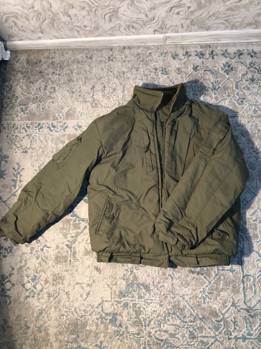 Зимний,Куртки и Брюки в комплекте.