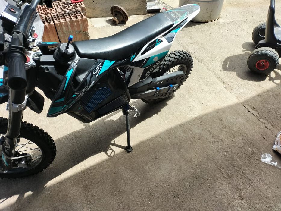 Vând motocross electric