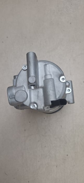 Compresor Audi A4/A5 8T0260805E