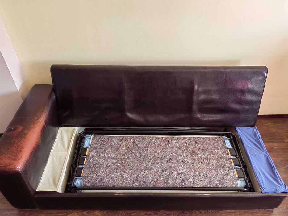 Ъглов ляв  диван  кожа с плат