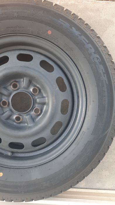 Продам 4 колеса .