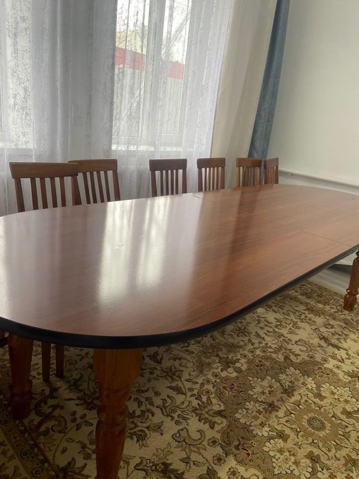 Продаётся стол срочно