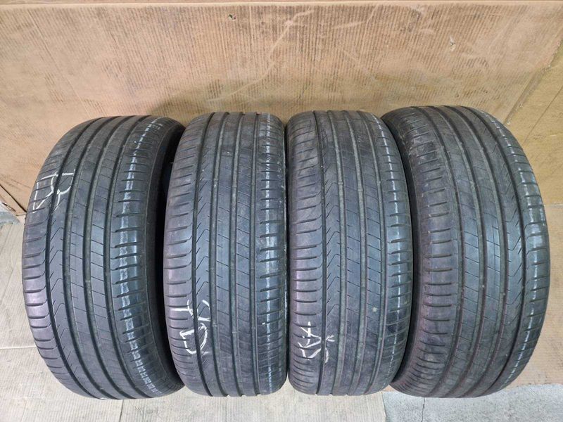 4 Pirelli R19 245/50
летни гуми DOT0722